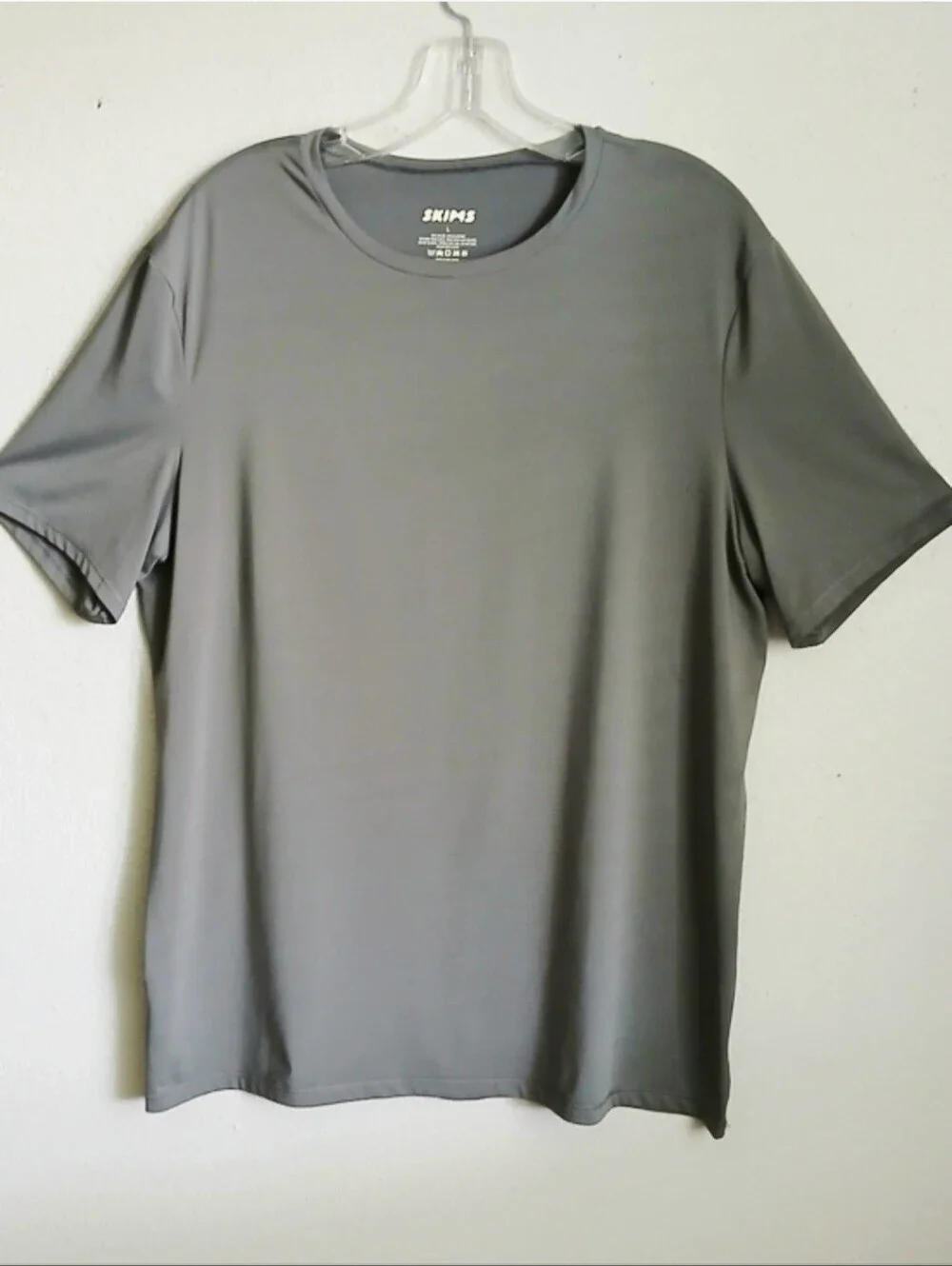 SKIMS Gunmetal Crewneck Tee Mens Large Athletic